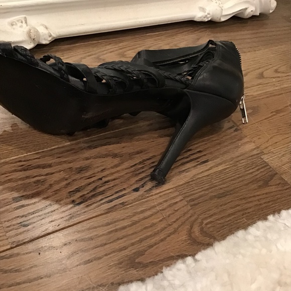 Bcbg caged heels size 9.5 - Picture 3 of 3